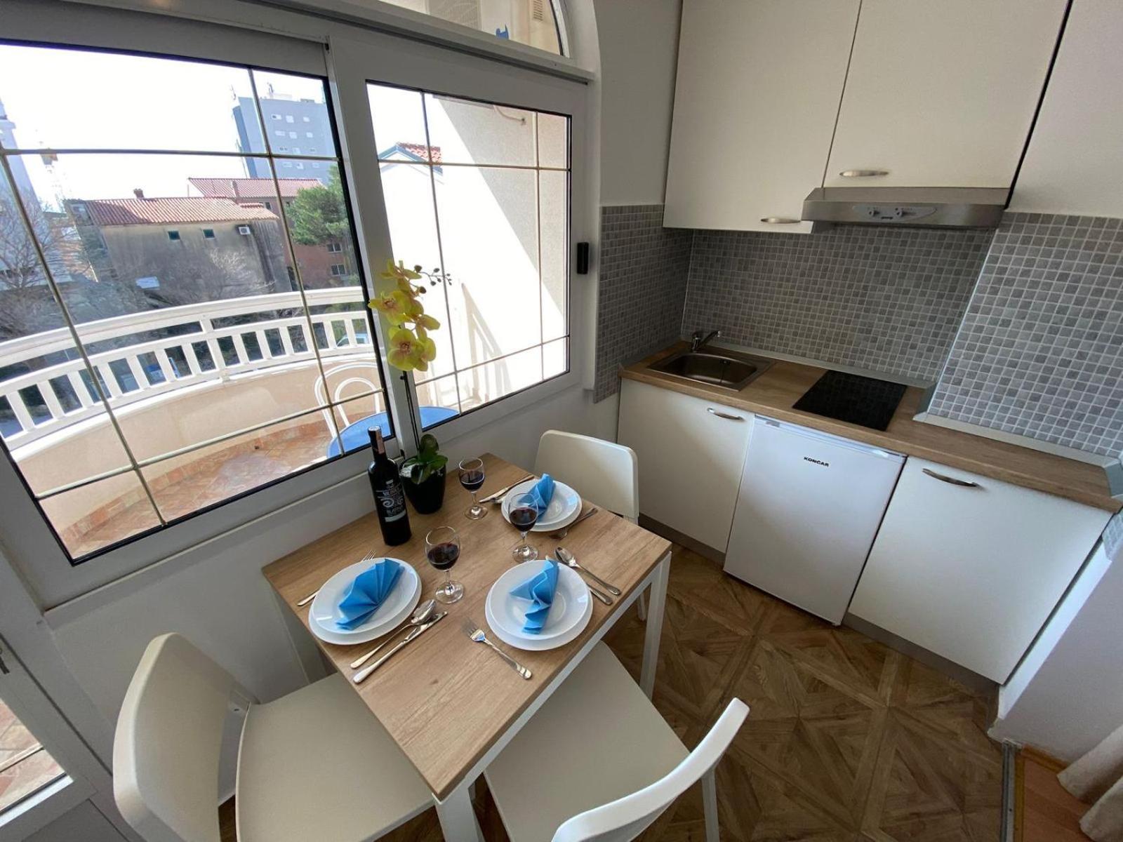 Apartments Kovac Makarska Habitación foto