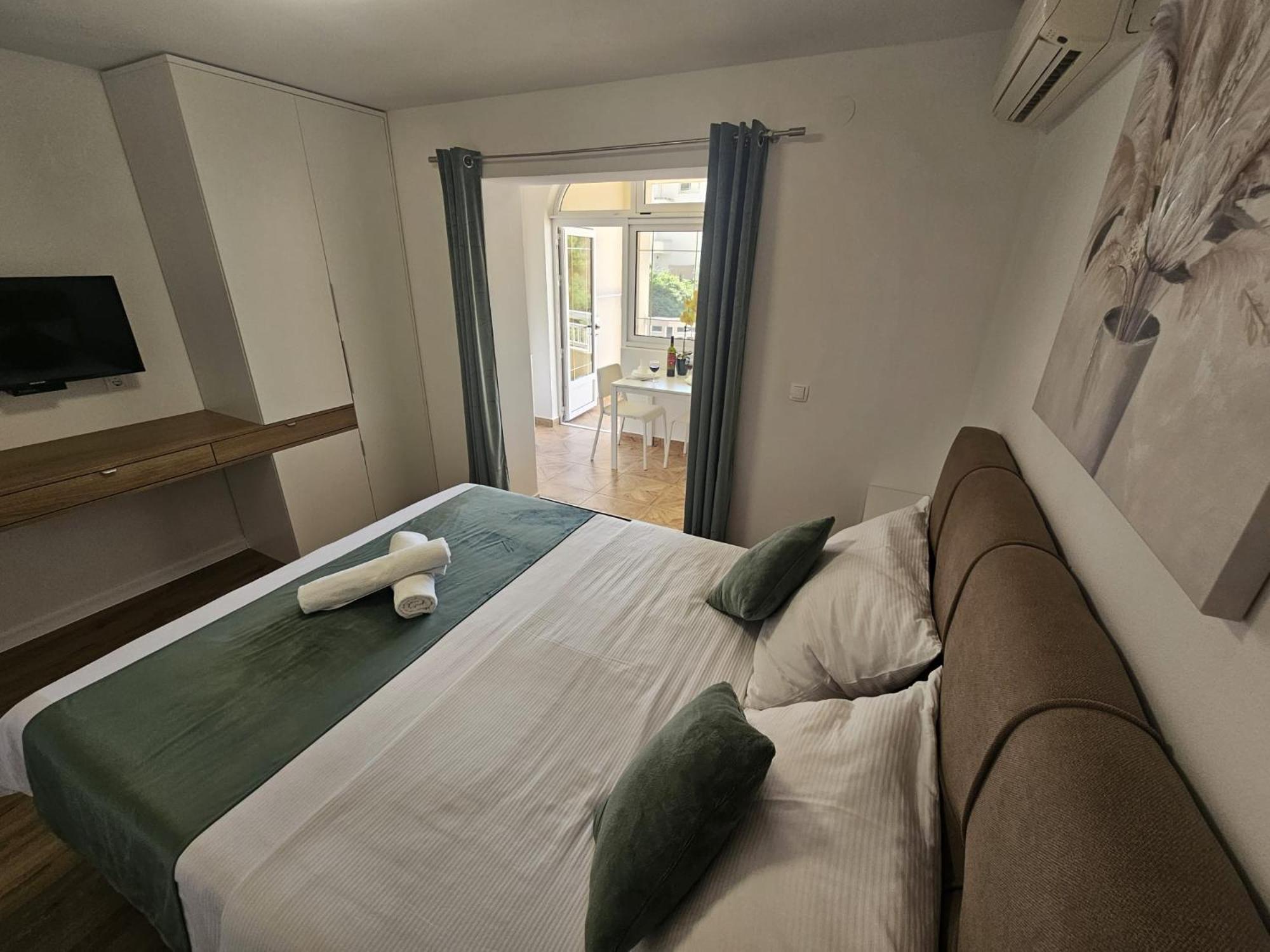 Apartments Kovac Makarska Habitación foto